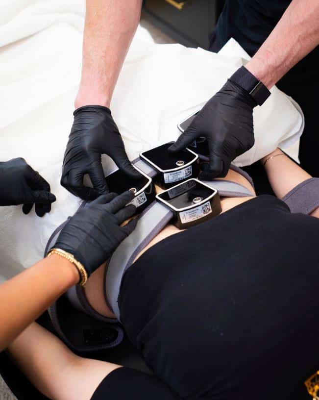 1749515417_non-invasive-treatments-3_res Body Contouring with EvolveX College Station TX